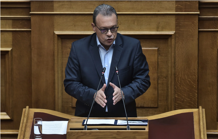 Φάμελλος: Ιδιαίτερα αρνητική για τα συμφέροντα της κοινωνίας η αποχώρηση από τον ΣΥΡΙΖΑ – Υποκρύπτει αντίθεση στην εκλογή Κασσελάκη