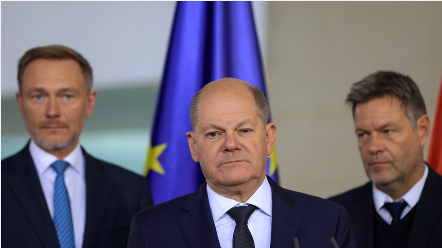 Συναγερμός σε Γερμανία και ΕΕ για την «τρύπα» στον προϋπολογισμό - «Στον αέρα» επενδύσεις 40 δισ. ευρώ