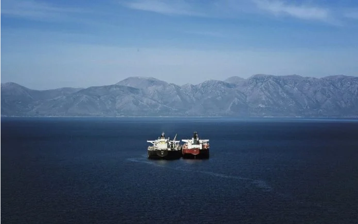 Η Ρωσία άνοιξε τρύπα 11 δισεκατομμυρίων δολαρίων στις κυρώσεις πετρελαίου της Δύσης