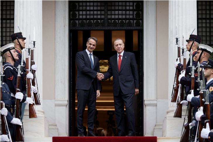 Ερντογάν: Καρέ – καρέ οι συναντήσεις με Σακελλαροπούλου και Μητσοτάκη – Τον υποδέχτηκε και… ο «Peanut»