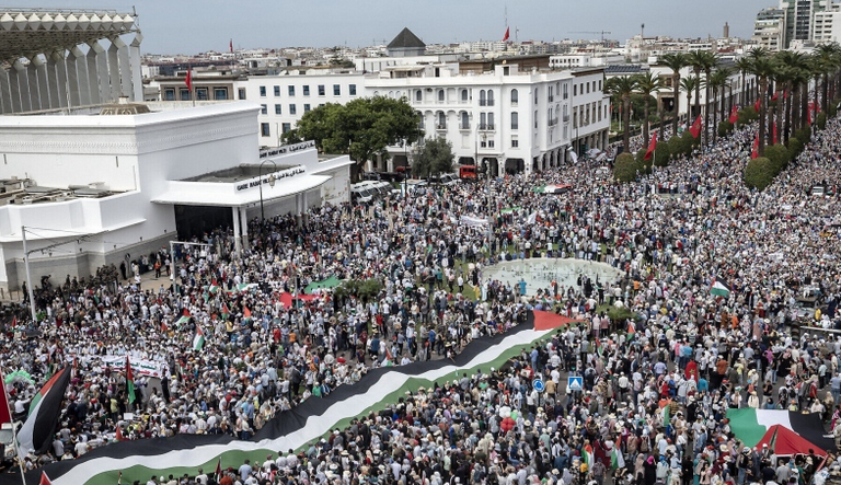 Μαρόκο: Οι χιλιάδες πολίτες καλούν την κυβέρνηση να διακόψει τους δεσμούς της με το Ισραήλ λόγω των εγκλημάτων στη Γάζα