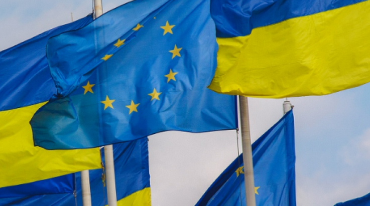 ΕΕ: Εξετάζει νέα χρηματοδότηση για την Ουκρανία με χρήση ρωσικών assets