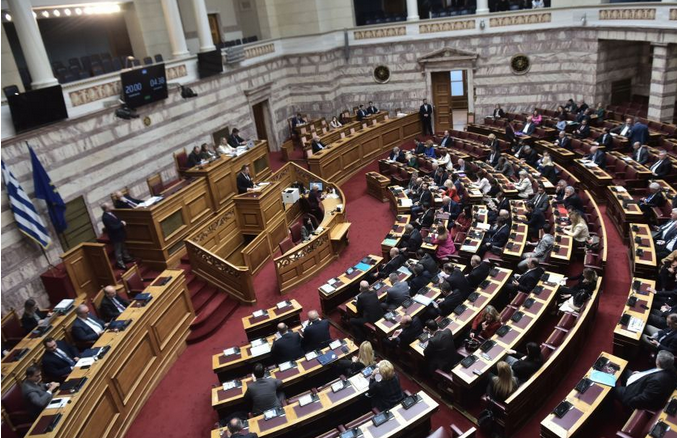 Προϋπολογισμός 2024: Άρχισε η συζήτηση στη Βουλή, την Κυριακή η ψηφοφορία – Οι τοποθετήσεις των εισηγητών των κομμάτων